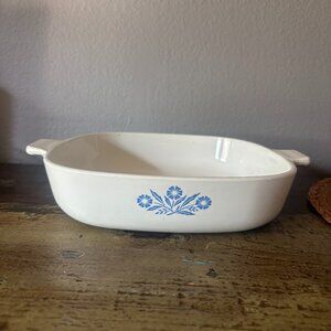 Rare 9-Inch Corning Ware Casserole Dish – Timeless Vintage Design